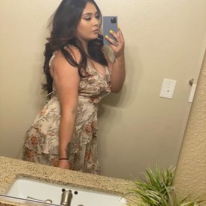 Super cute Windsor dress